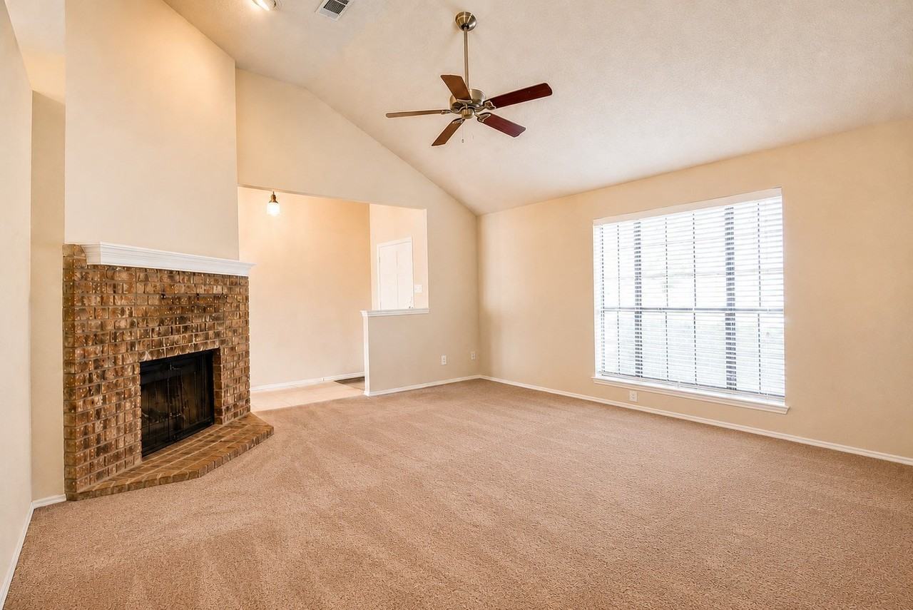 1410 Flameleaf Dr - Photo 6 of 32
