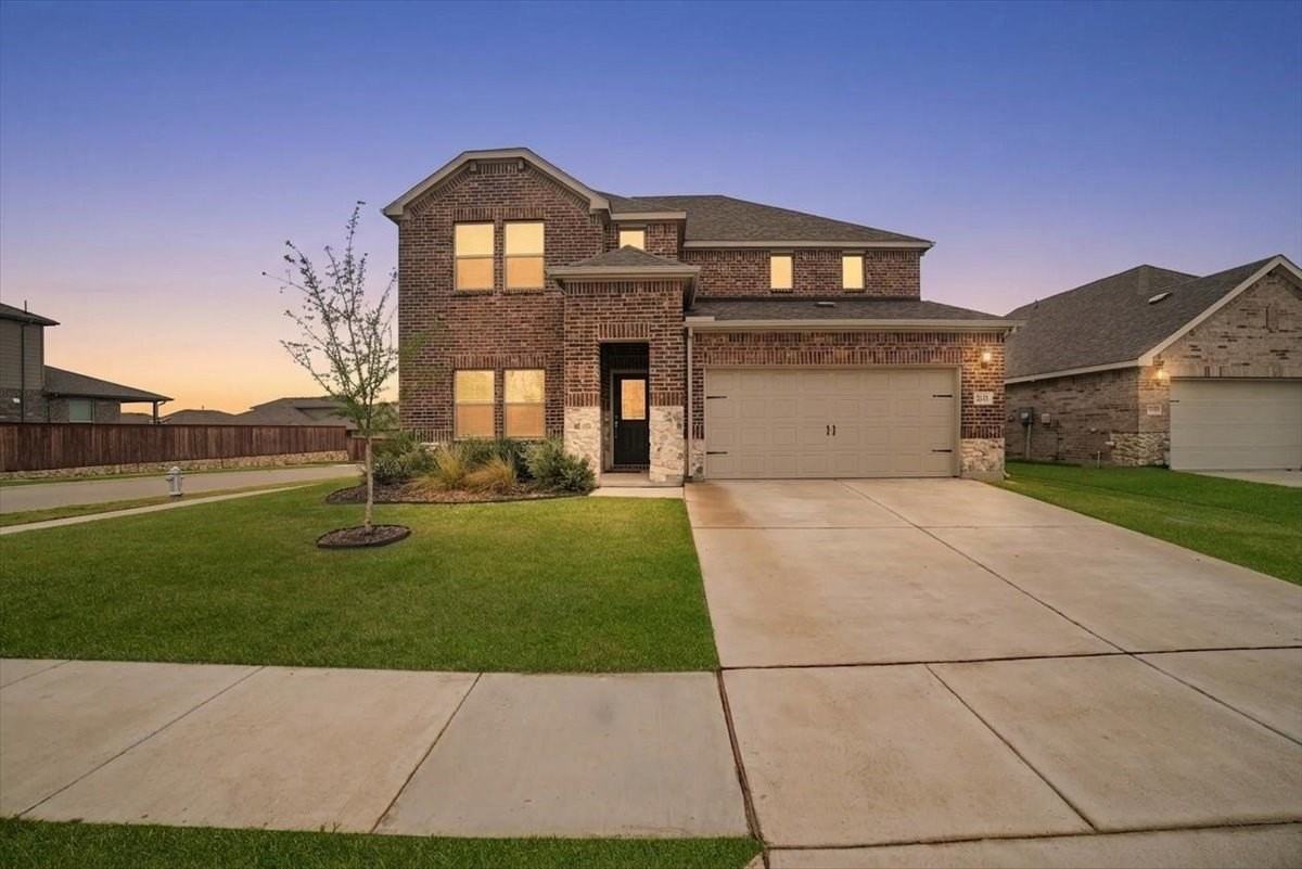 2232 Sun Star Dr - Photo 5 of 37