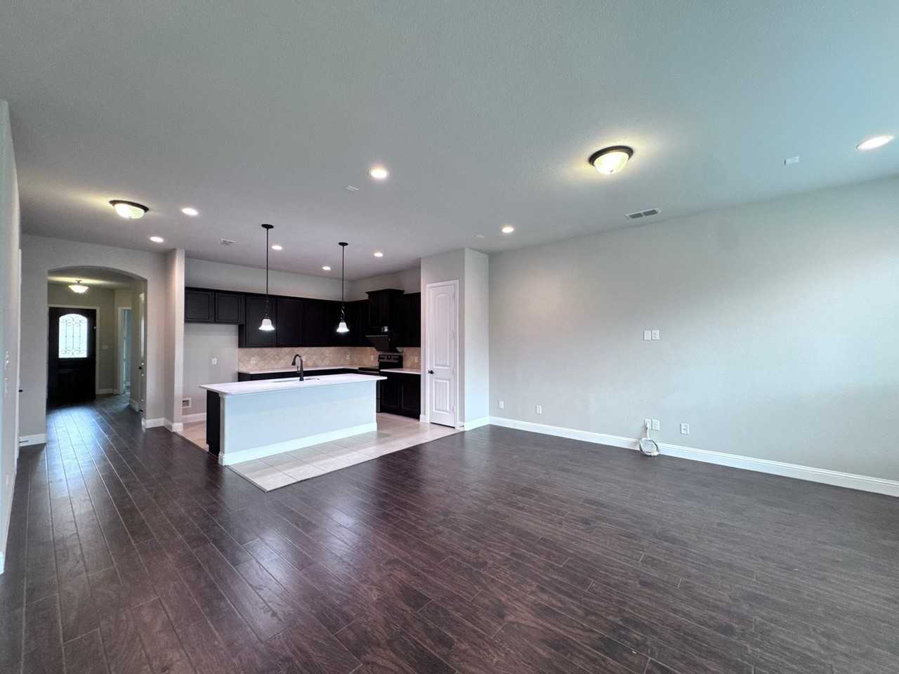 311 Lexington Ave - Photo 6 of 22