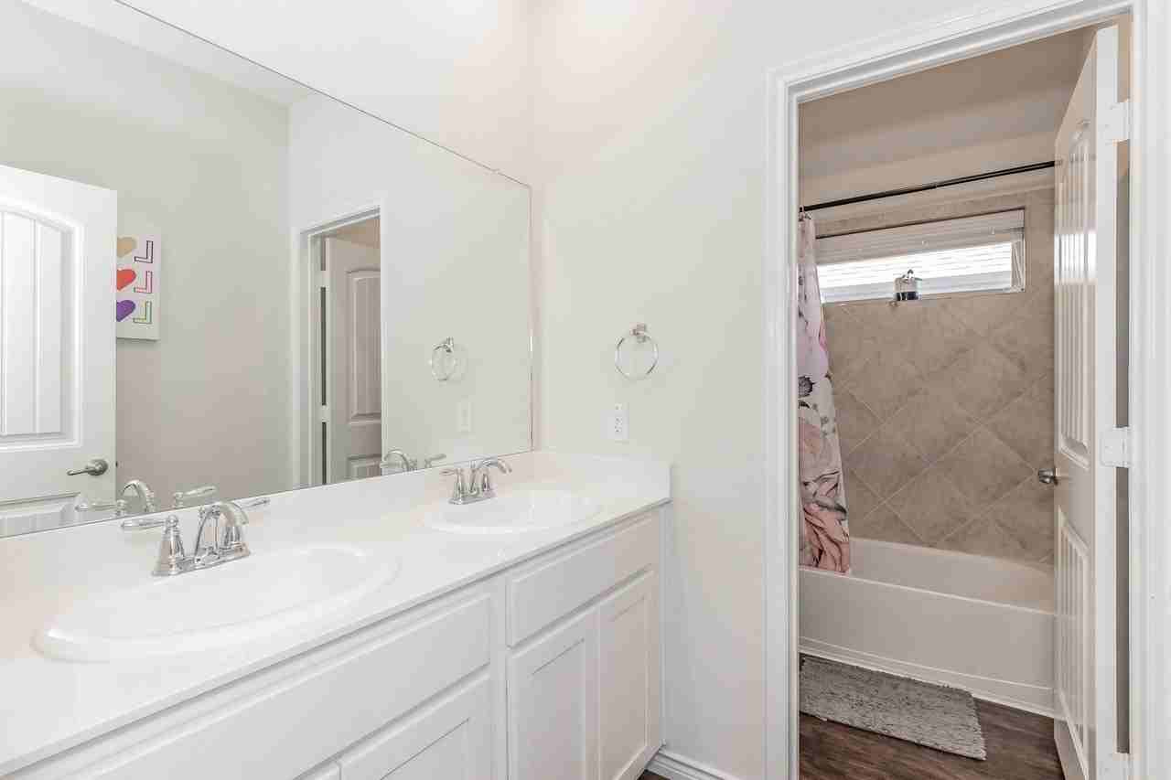 2444 Evening Stone Dr - Photo 5 of 14