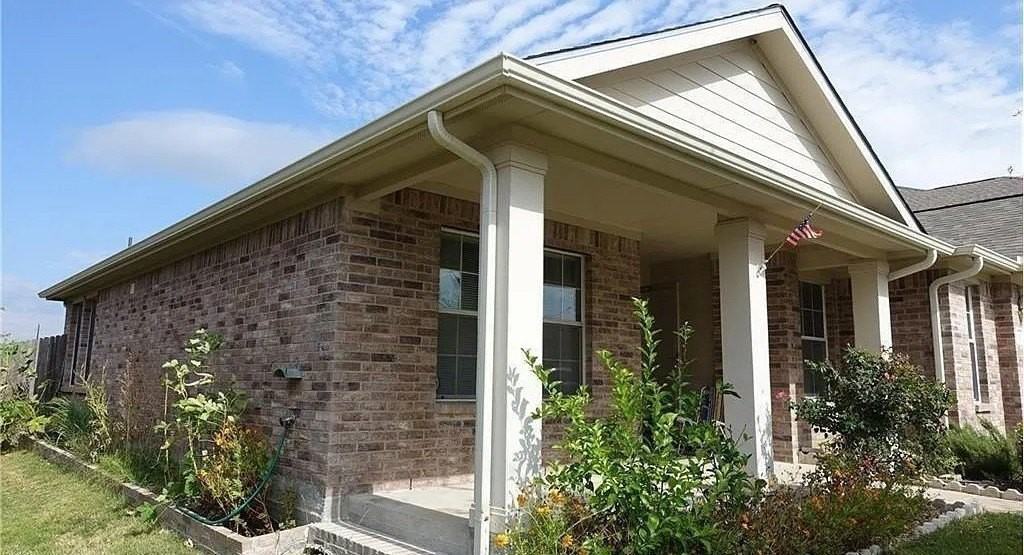 616 Overton Dr - Photo 2 of 13