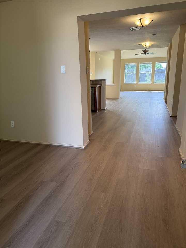 616 Overton Dr - Photo 3 of 13
