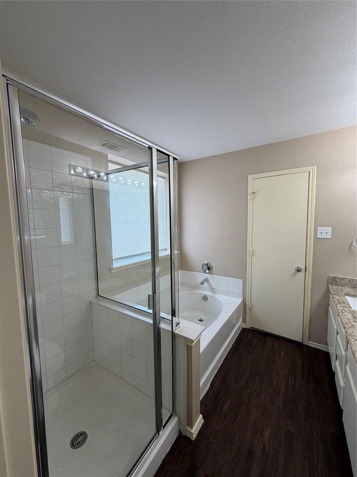 1343 Marvin Gdns - Photo 6 of 11
