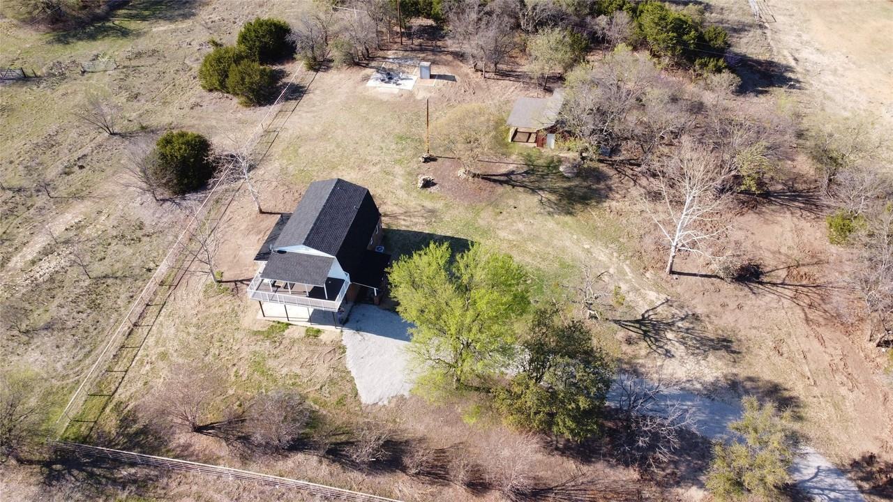 1353 Friendship Rd - Photo 3 of 29