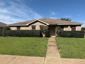 111 Palm Dr - Photo 1 of 1