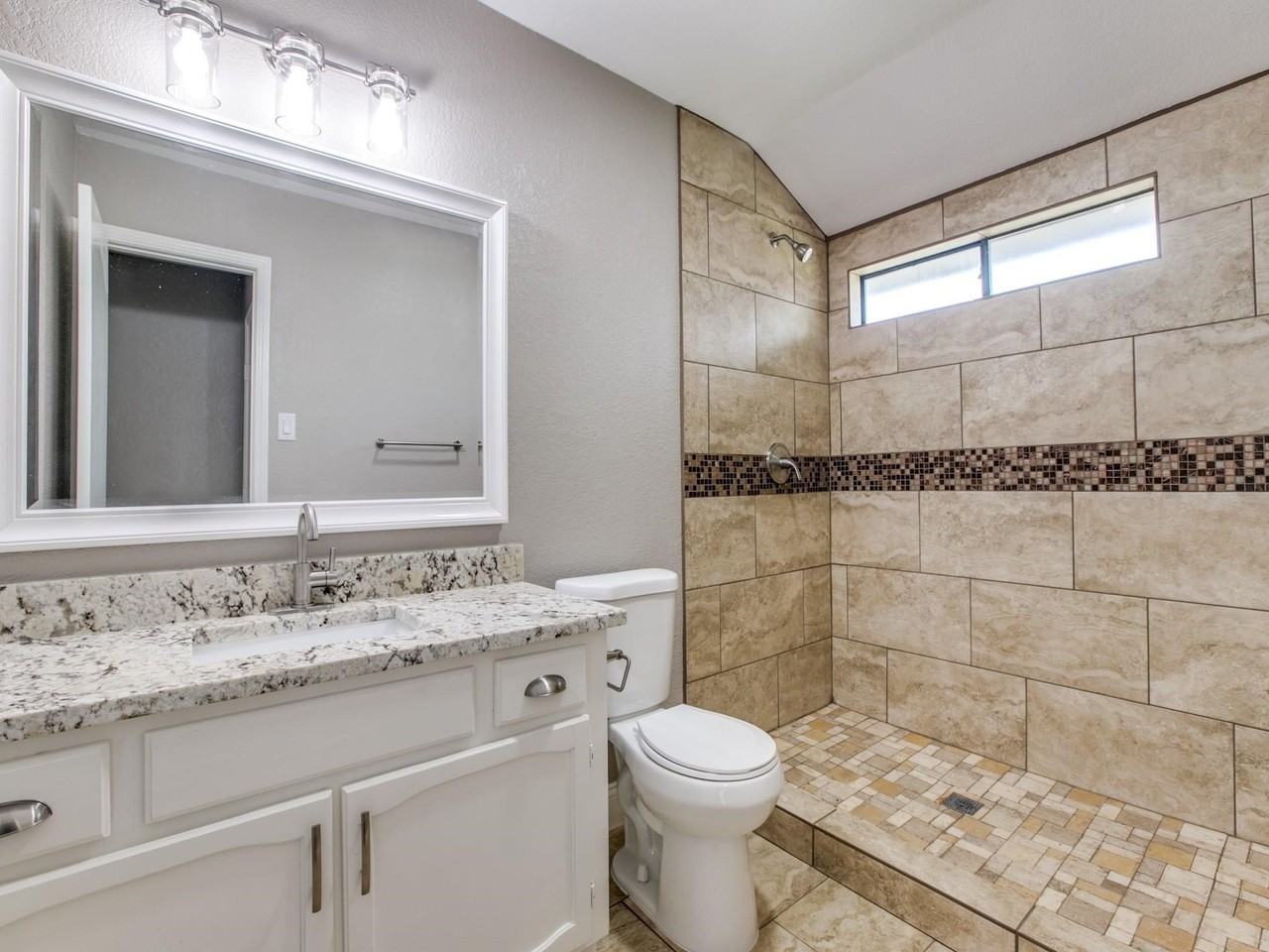 1419 Willow Run Dr - Photo 4 of 23