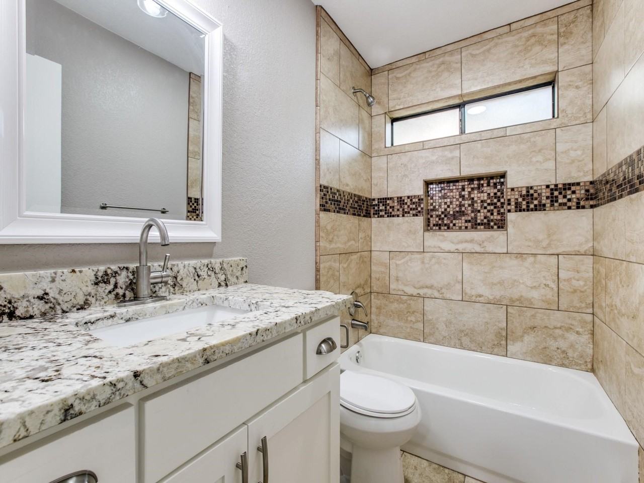 1419 Willow Run Dr - Photo 5 of 23