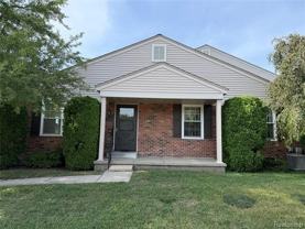 15895 Cambridge Dr - Photo 1 of 1