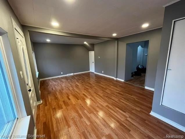 8647 Chalmers Ave - Photo 4 of 18