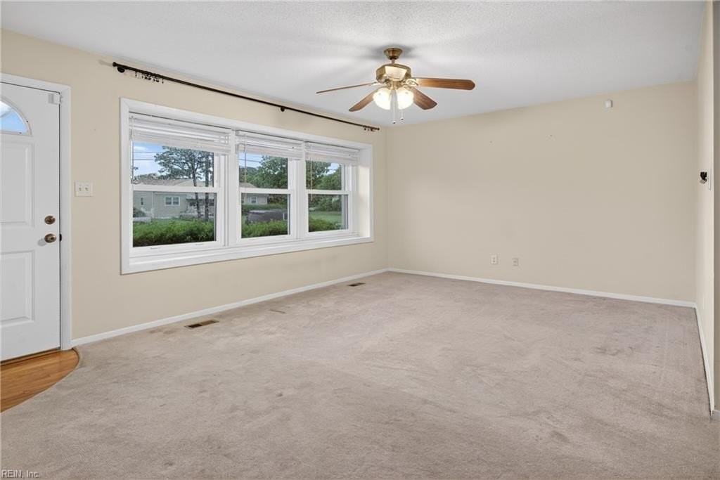 8516 Halprin Dr - Photo 5 of 26