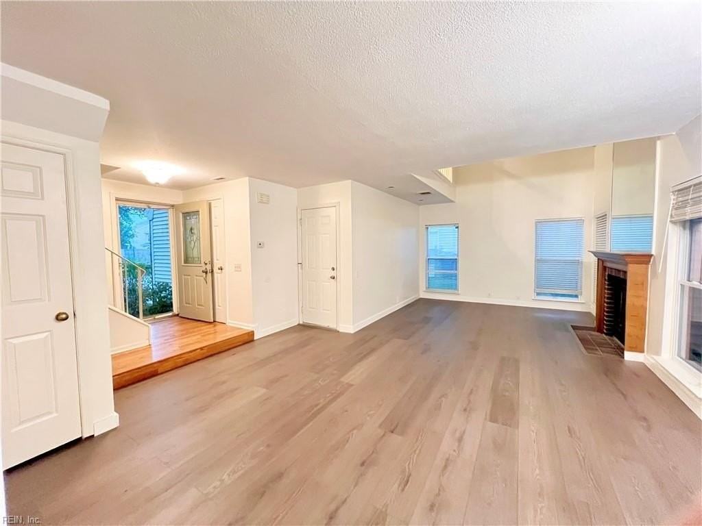 1804 Rock Lake Loop - Photo 3 of 32
