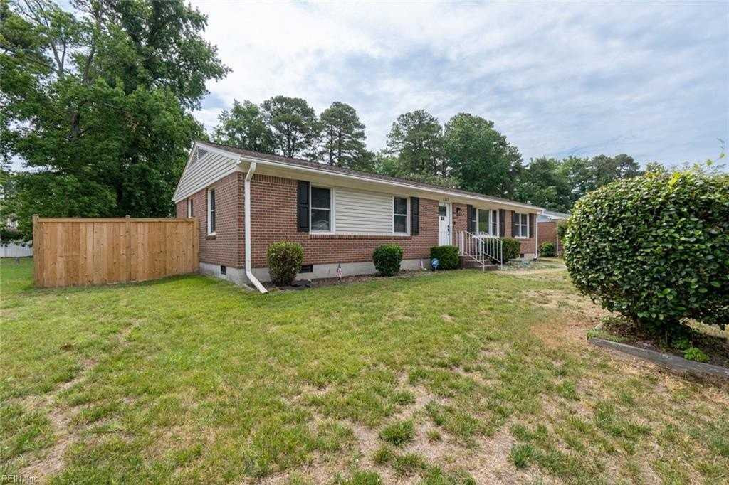 1217 Lakeview Dr - Photo 4 of 46