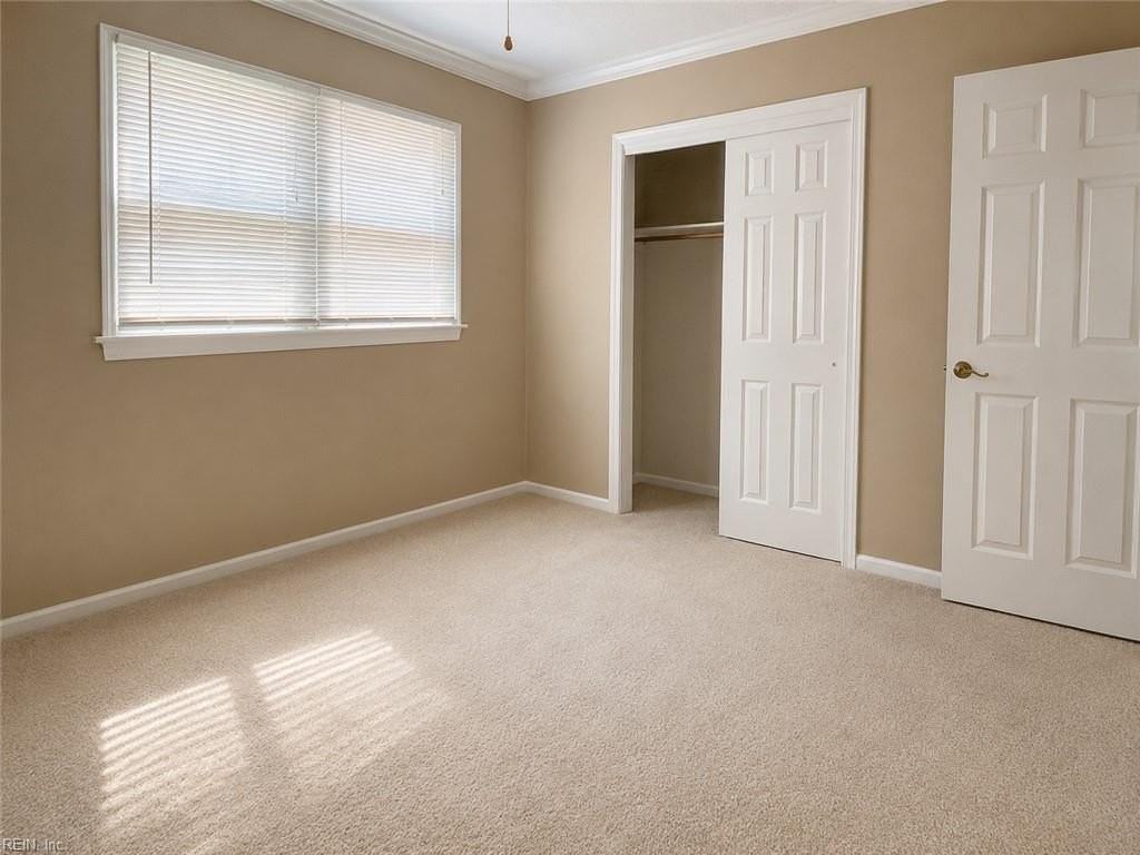 5465 Stewart Dr - Photo 4 of 14