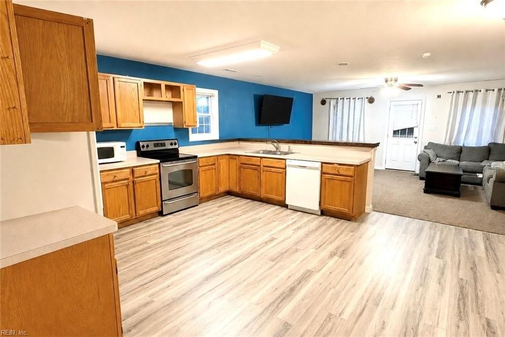 1712 Weber Ave - Photo 3 of 16