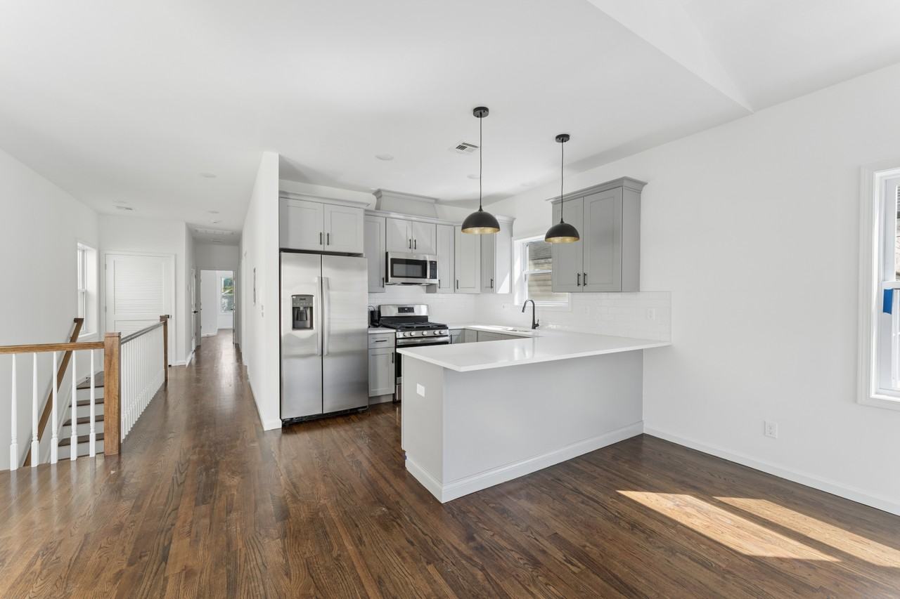 910 Bergen StreetUnit 2 #2 - Photo 2 of 11