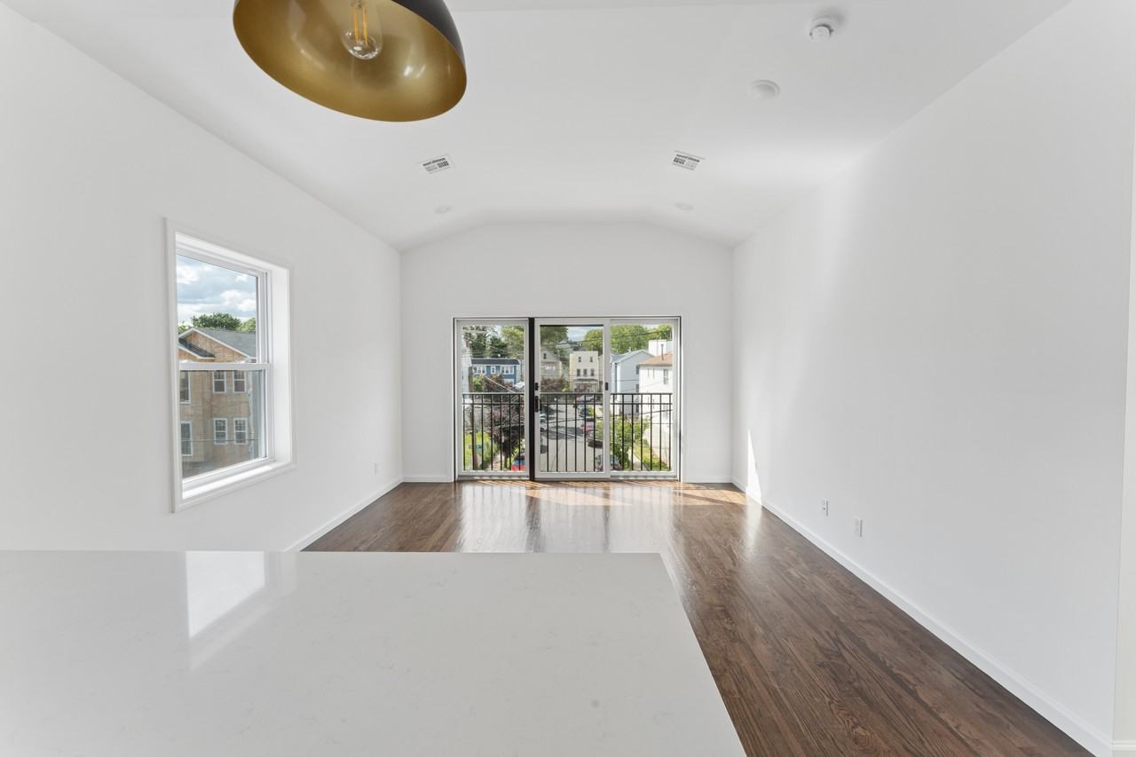 910 Bergen StreetUnit 2 #2 - Photo 3 of 11