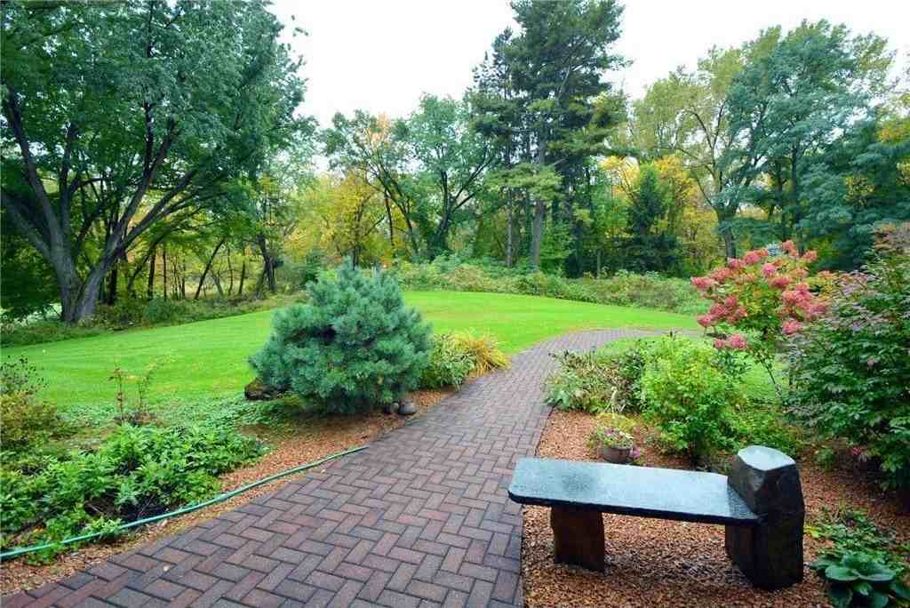 1 Raccoon Rd - Photo 5 of 26