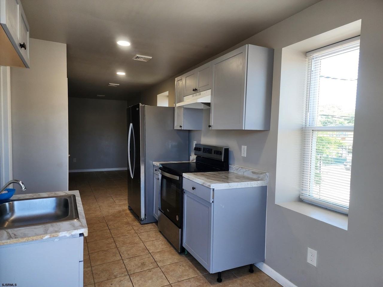 118 S Main St #201 - Photo 5 of 15