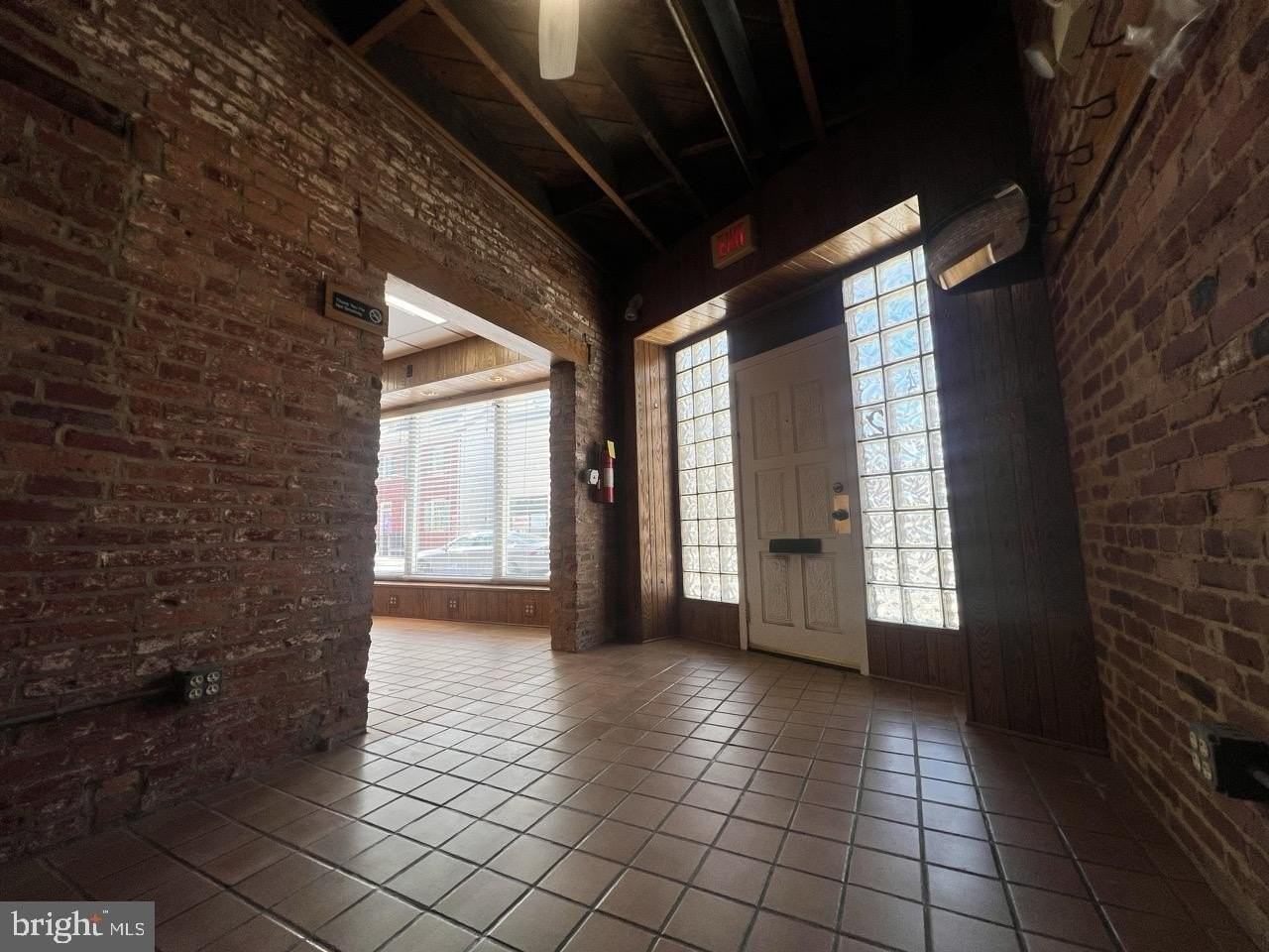 144 W Patrick St #6 - Photo 3 of 16