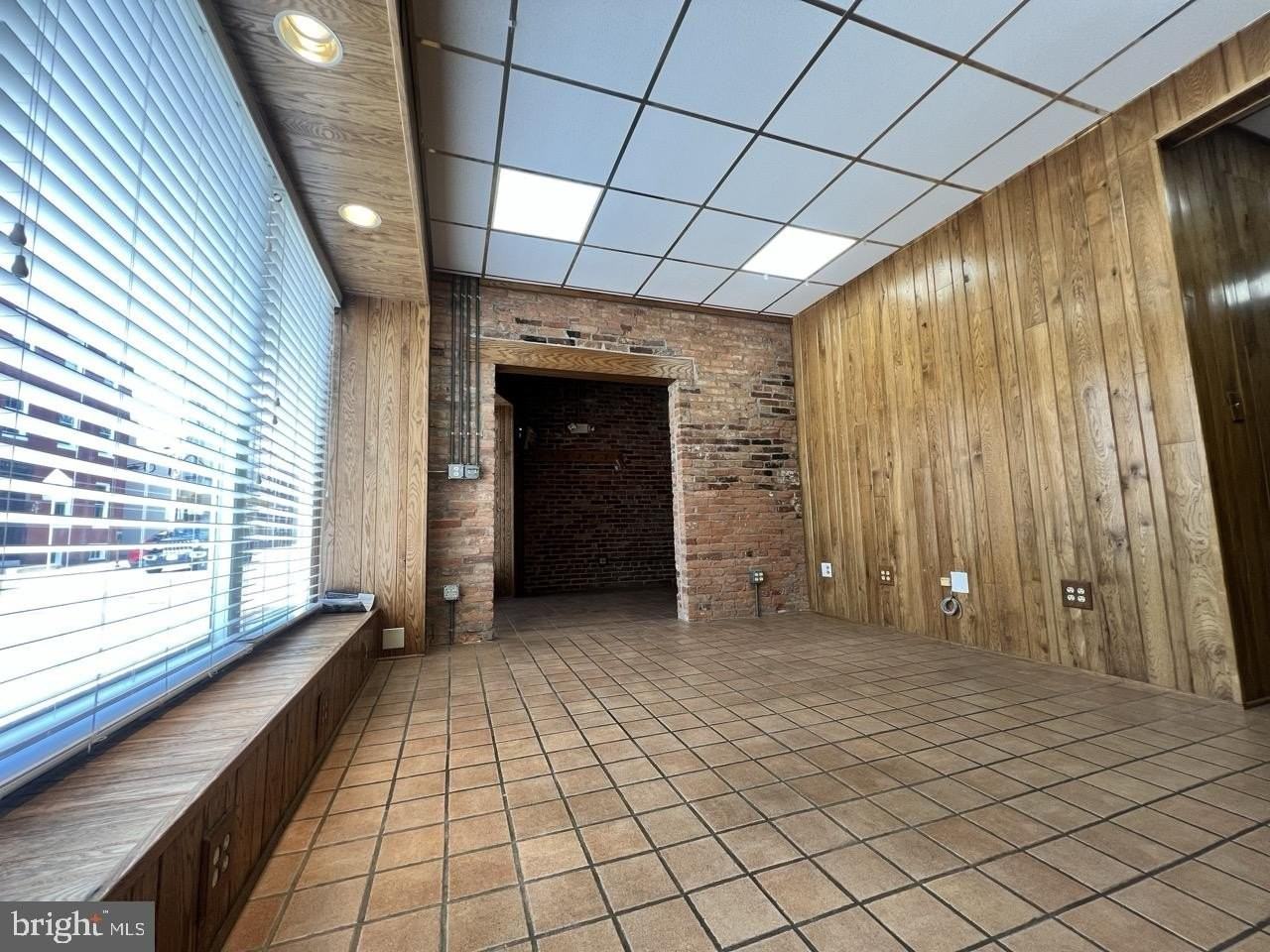 144 W Patrick St #6 - Photo 5 of 16