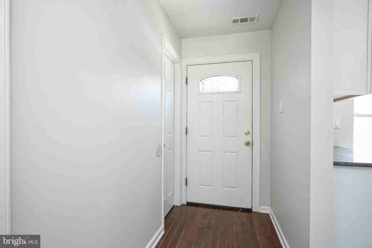 2205 Elberta Ln - Photo 3 of 26