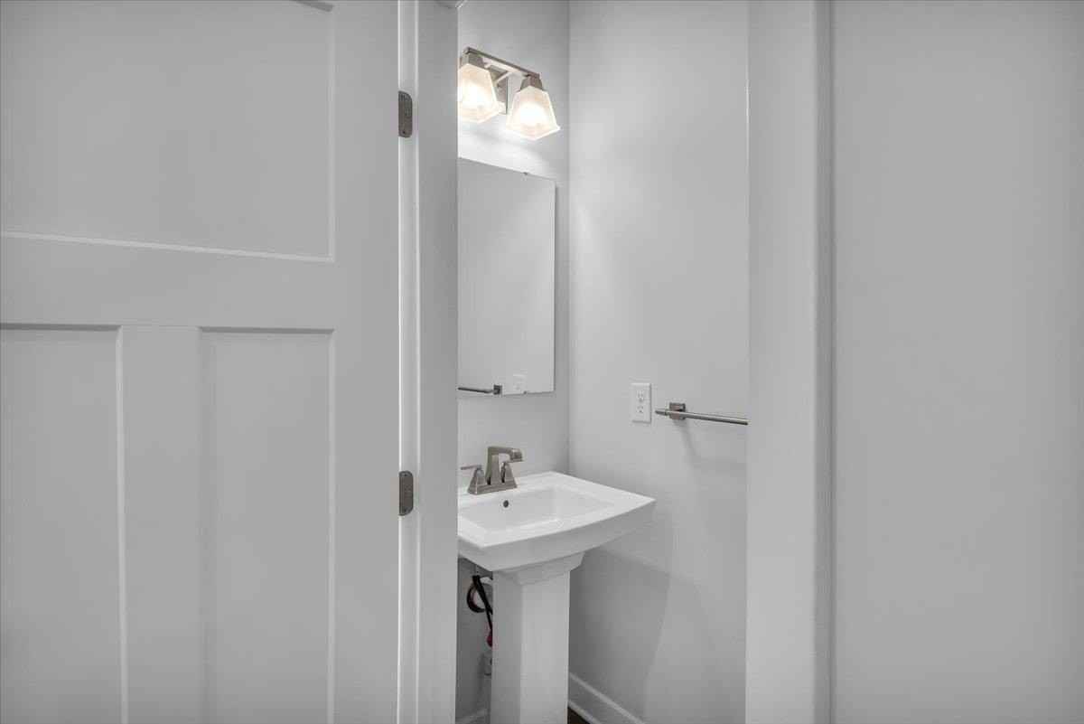 97 Kohlmyer Dr - Photo 6 of 19