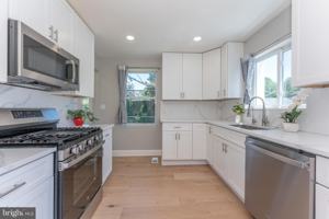 featured image of 75 Reeder Ave