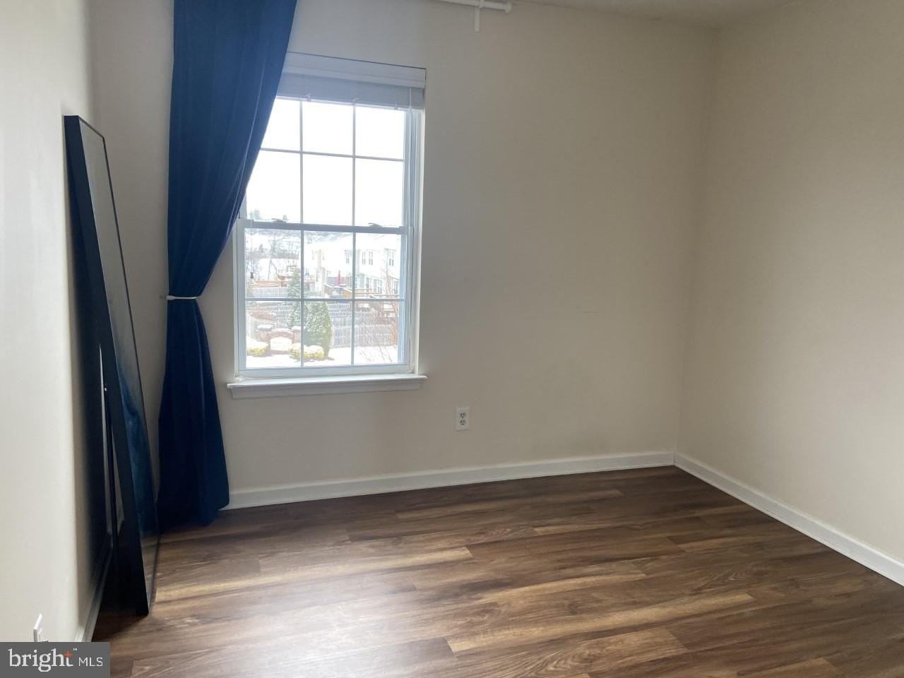 107 Lighthouse Ln - Photo 6 of 13