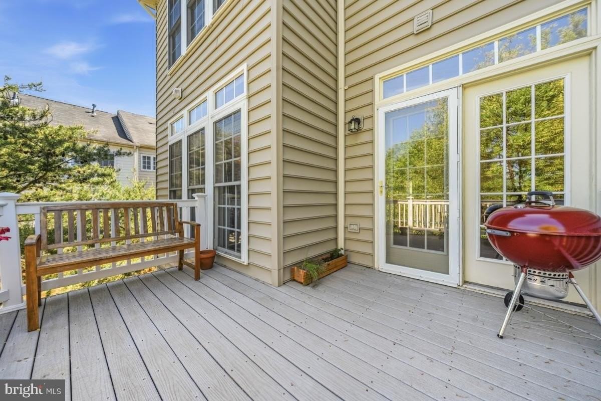 8058 Samuel Wallis St - Photo 3 of 29