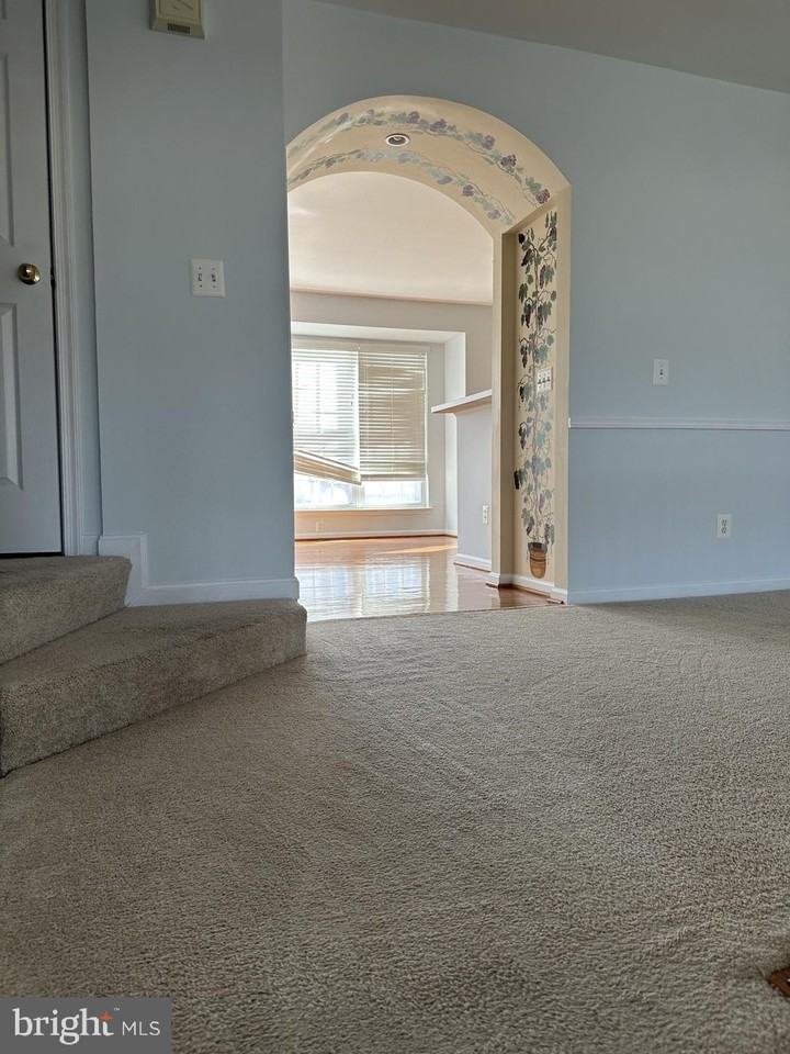 18405 SIERRA Square - Photo 6 of 10