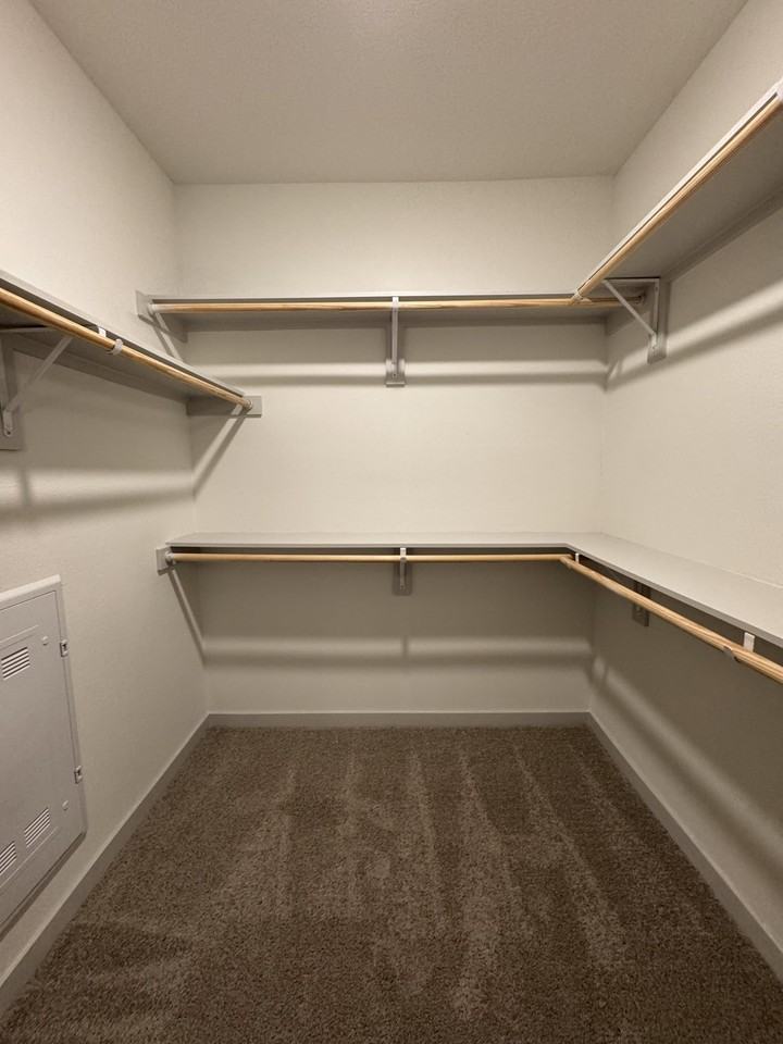 1308 Southeast Pkwy #816 - Photo 7 of 7