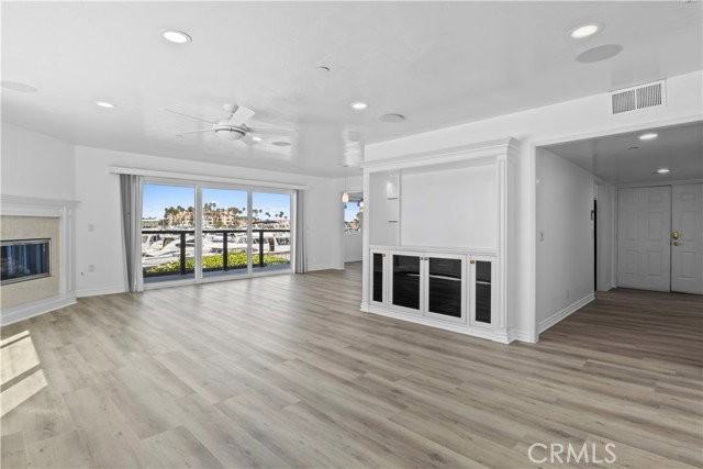 2872 Coast Cir #104 - Photo 3 of 8