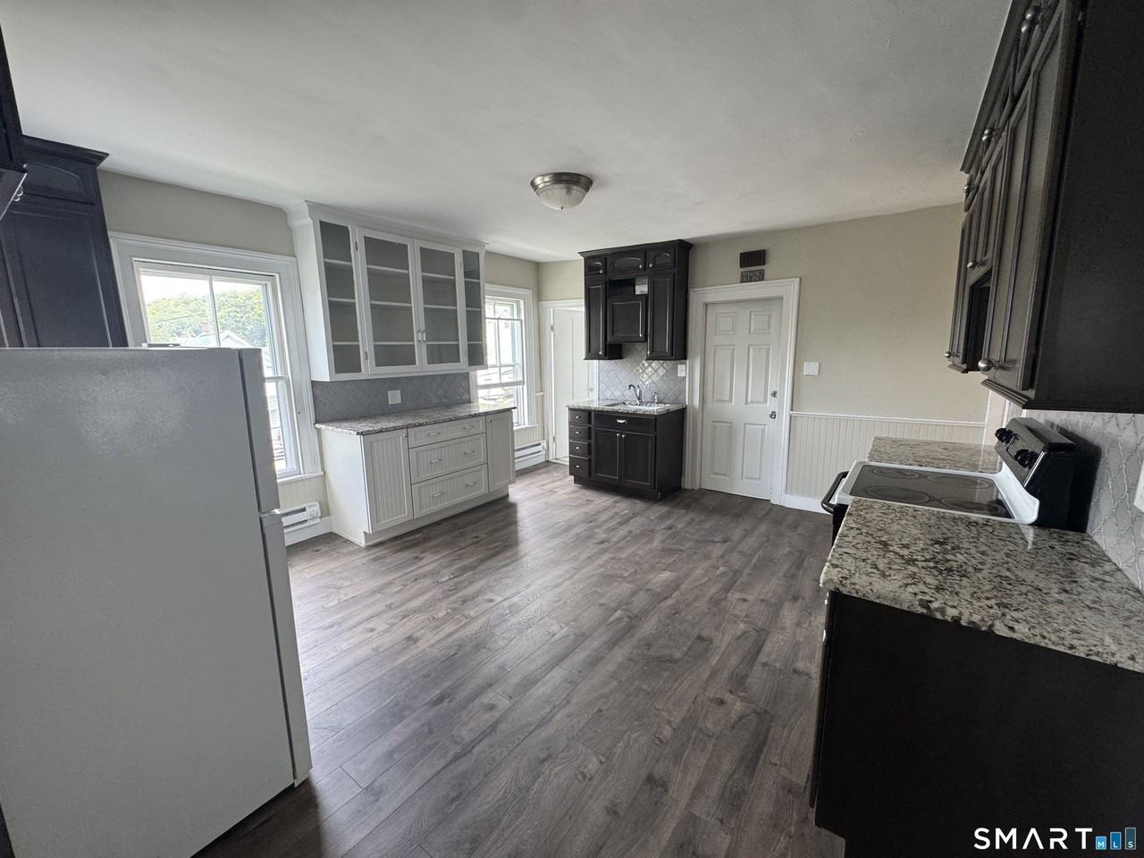 299 High St Apt 2nd - Photo 6 of 14