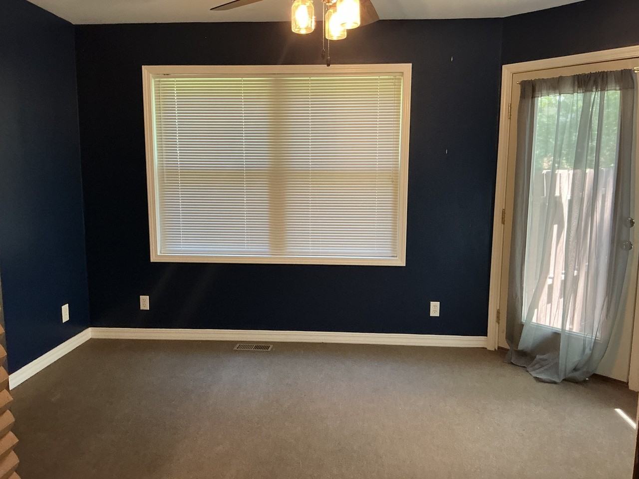 2209 Grange Cir - Photo 6 of 18