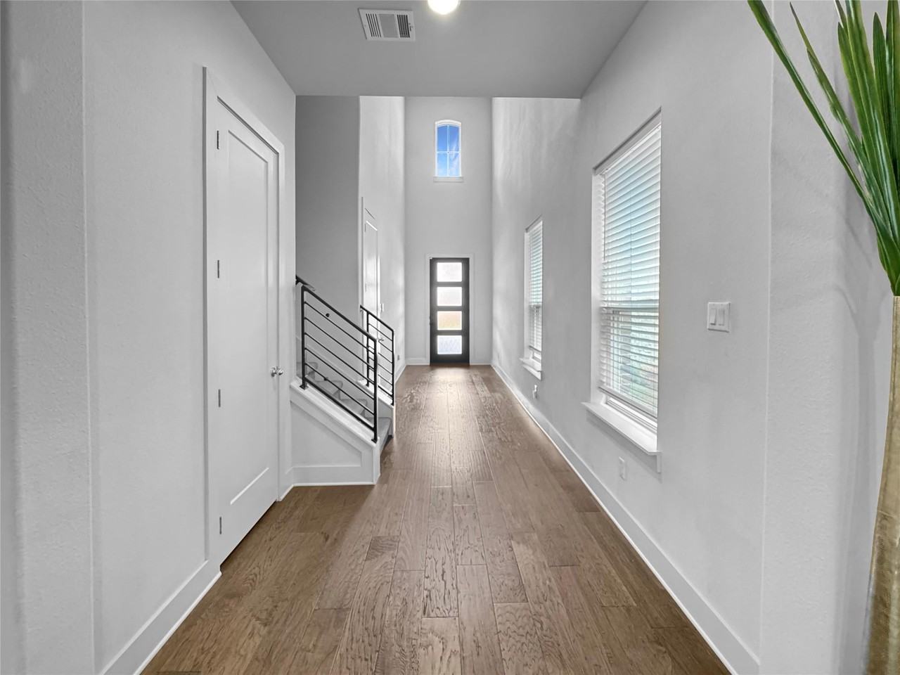 1208 Westborough Ln - Photo 3 of 39