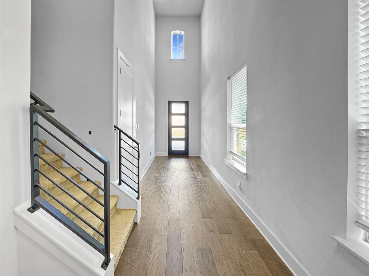 1208 Westborough Ln - Photo 7 of 39