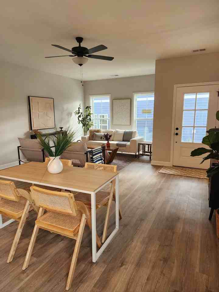 416 Queen Ln - Photo 7 of 7
