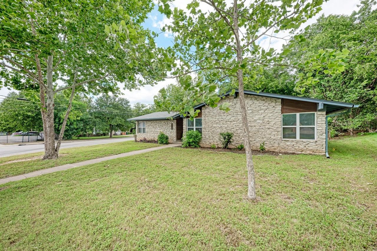 6700 Kings Pt - Photo 5 of 40