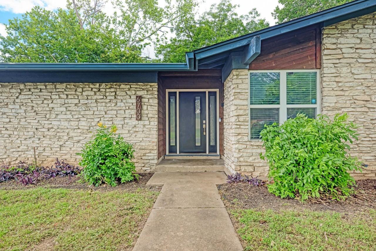 6700 Kings Pt - Photo 6 of 40