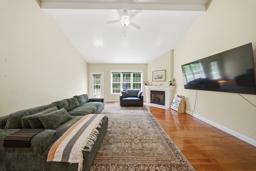 2 Williamsburg Way - Photo 6 of 30