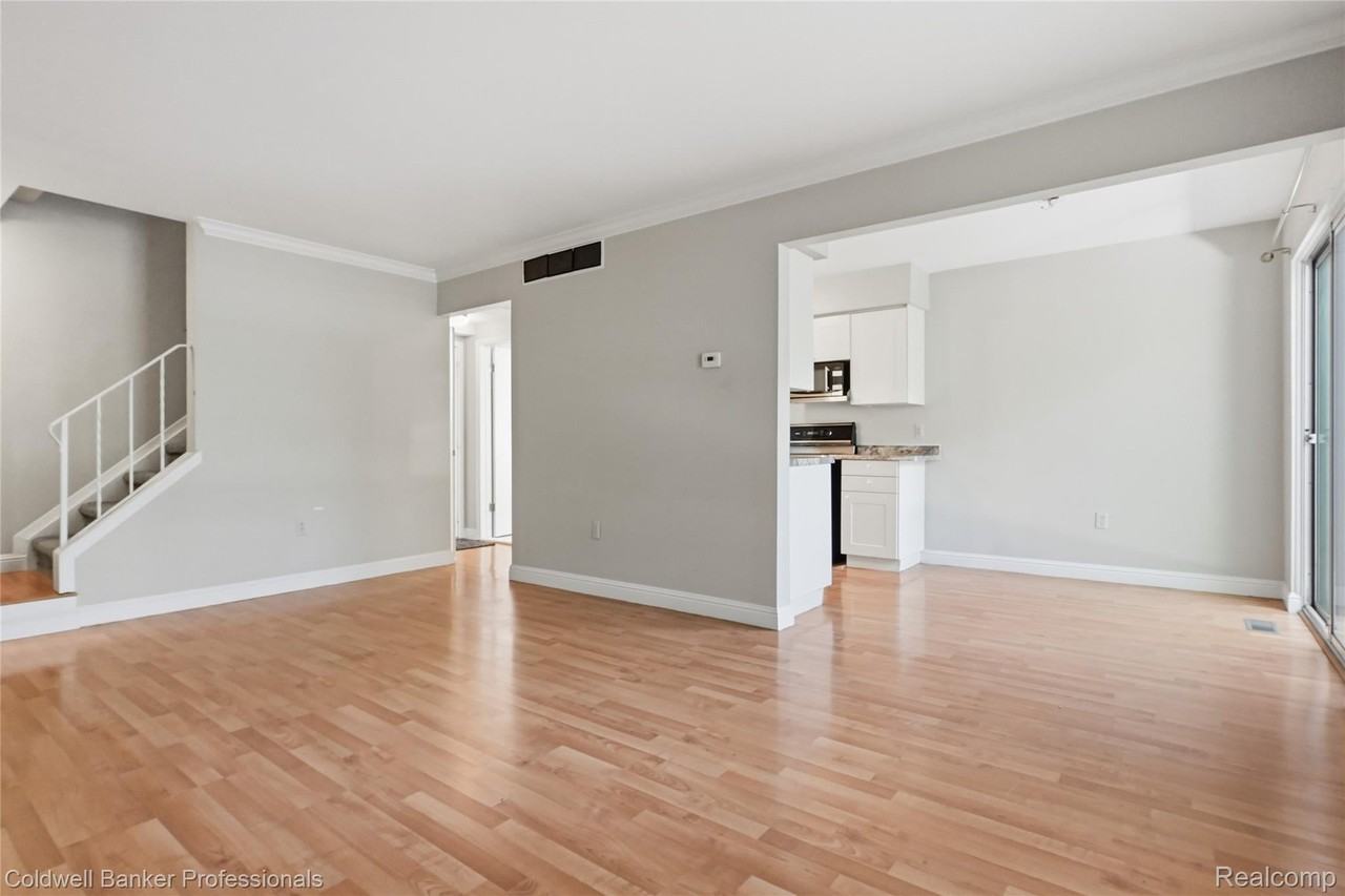 2158 Hidden Meadows Dr - Photo 6 of 23
