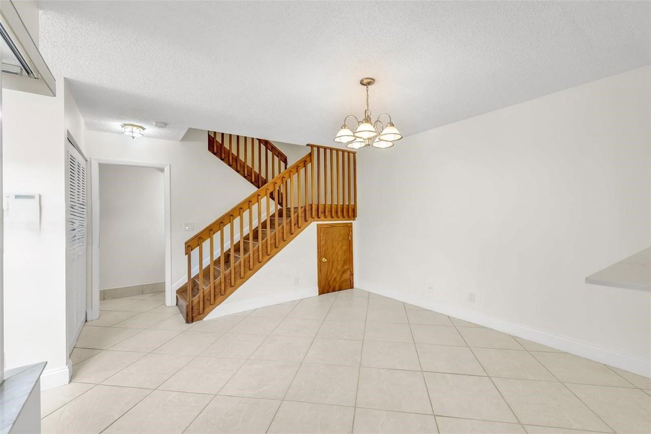 11163 Chandler Dr - Photo 7 of 8