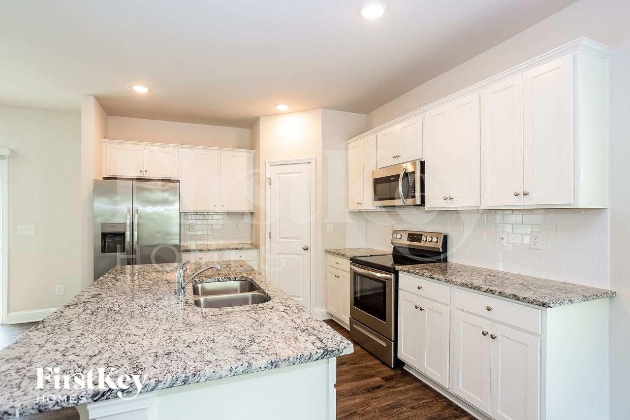5225 Cobblestone Glen Dr - Photo 7 of 19