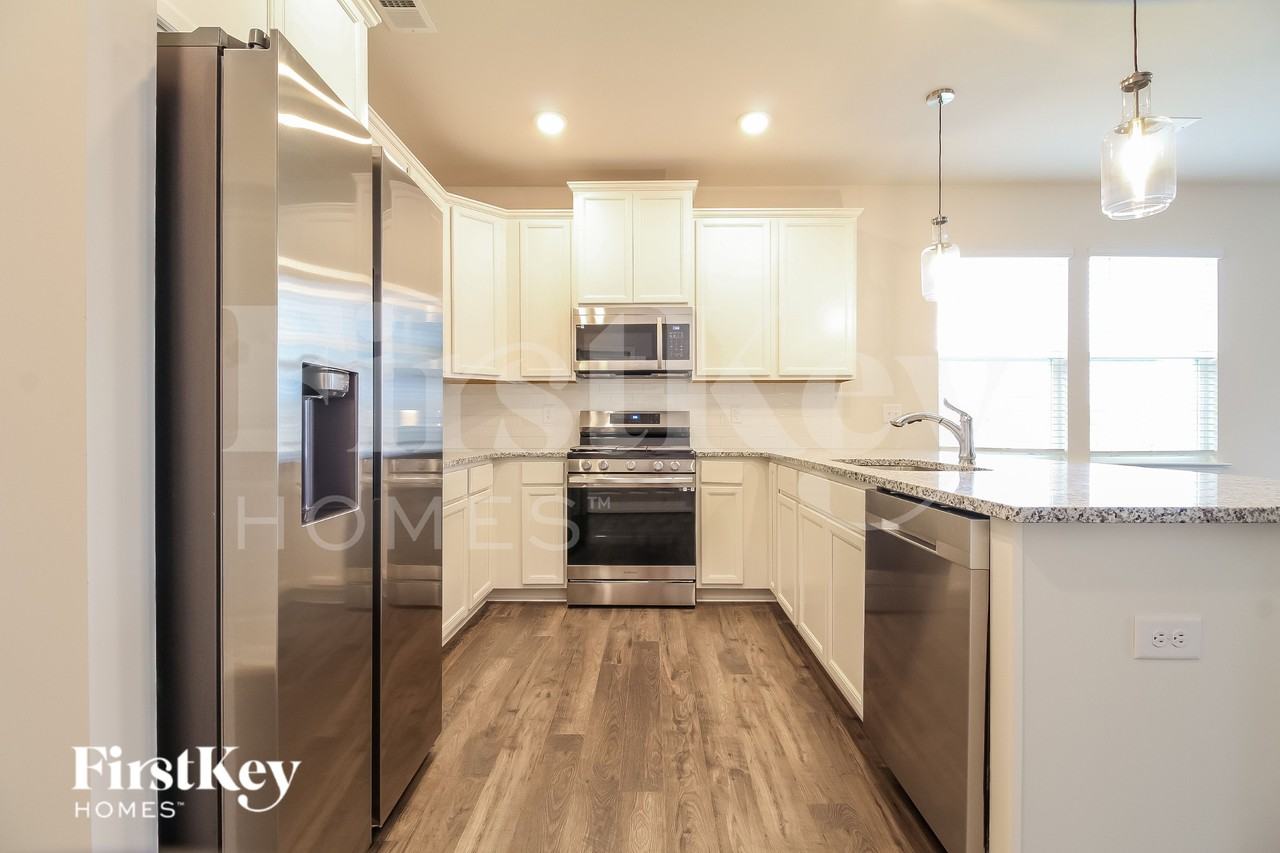 5 Ramblehurst Rd - Photo 7 of 16