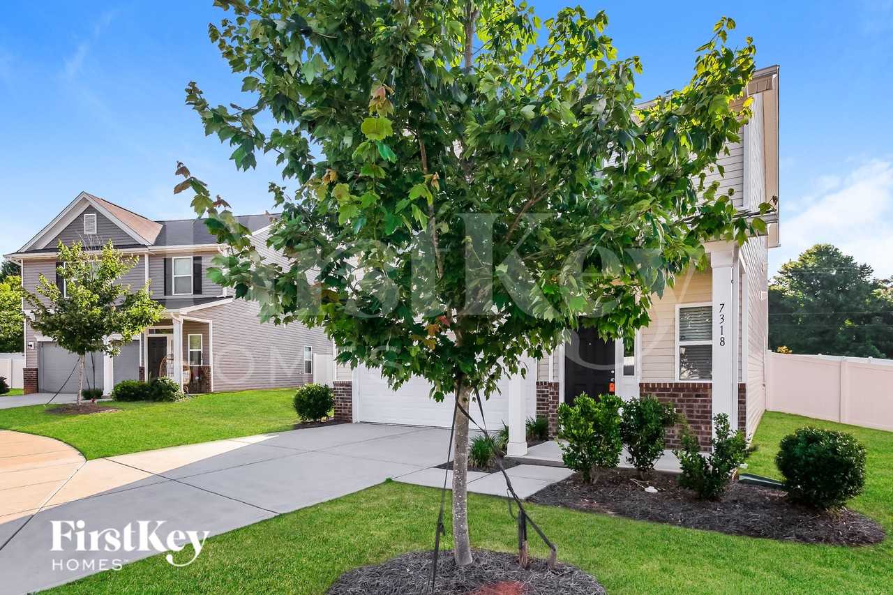 7318 Brawley Wood Ct - Photo 3 of 16