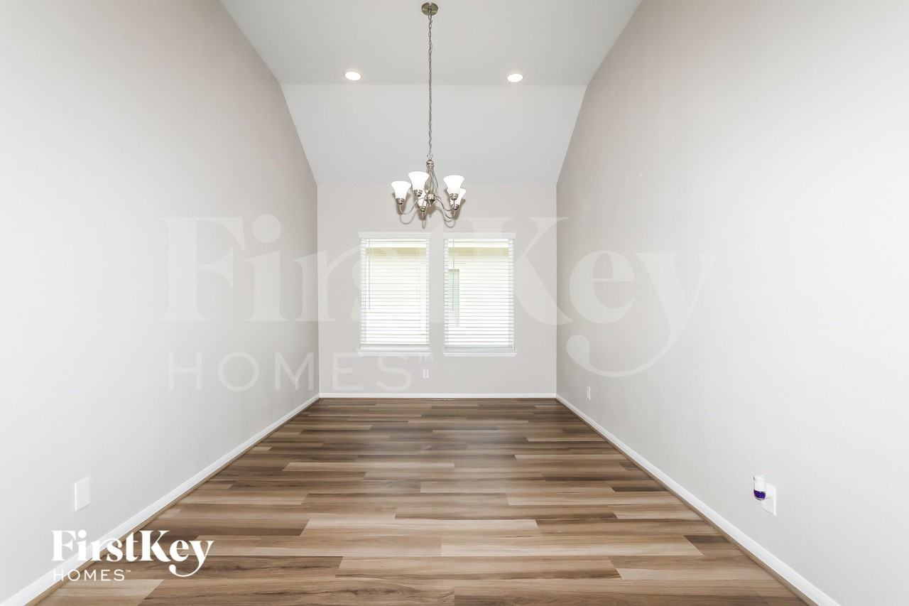 811 Steam Ridge Ln - Photo 5 of 16