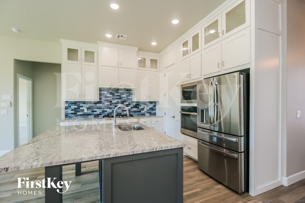 15901 Aparados Way - Photo 5 of 15