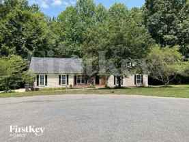 749 Lois Ln - Photo 1 of 1