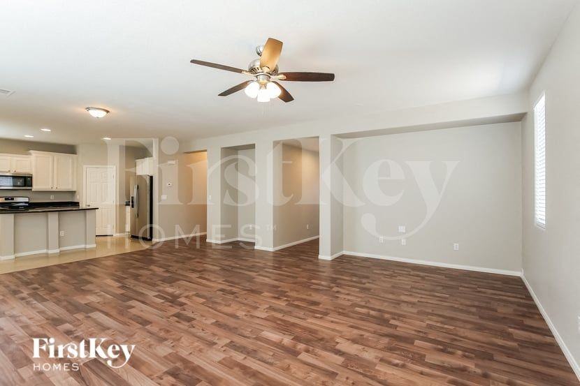 5440 Stone Lagoon St - Photo 5 of 15