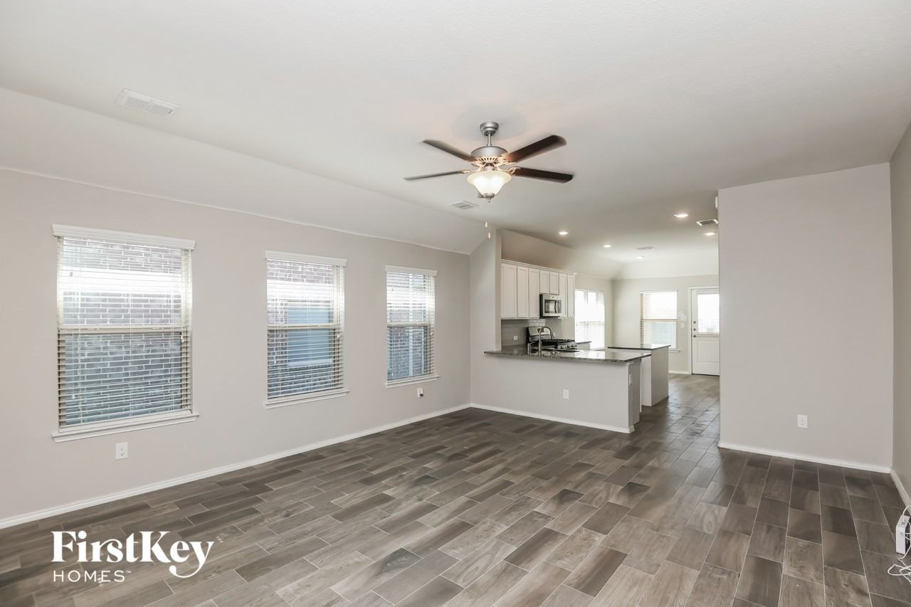 5825 Dew Plant Way - Photo 2 of 15